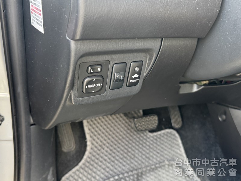 2012 Innova 2.0 E 跑六萬