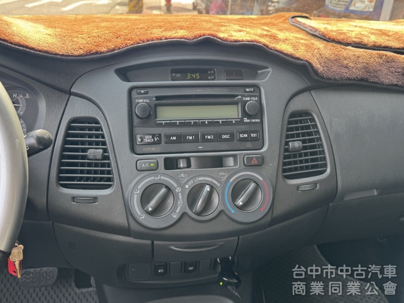 2012 Innova 2.0 E 跑六萬