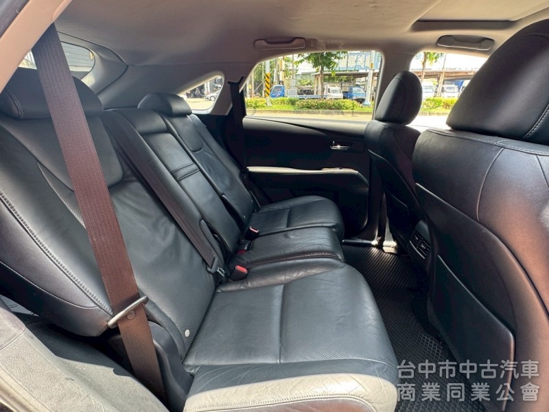 2014 RX450h 跑22萬公里