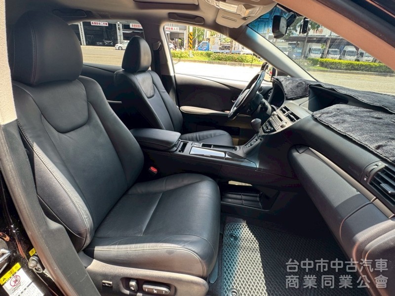 2014 RX450h 跑22萬公里