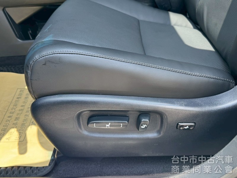 2014 RX450h 跑22萬公里