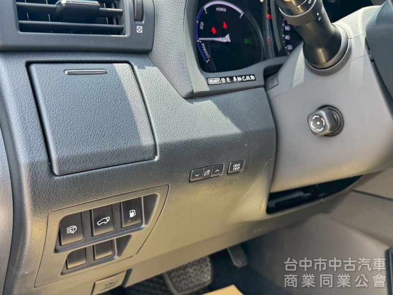 2014 RX450h 跑22萬公里