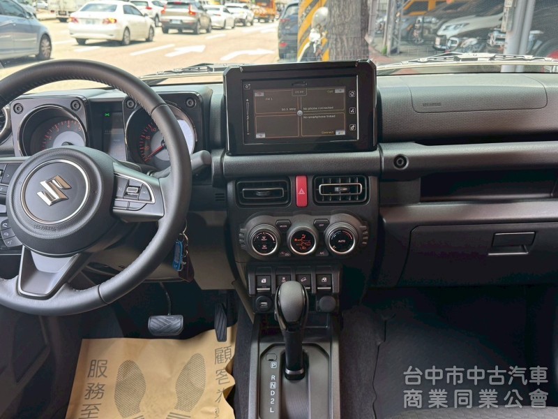 2024 Jimny 1.5 跑七千