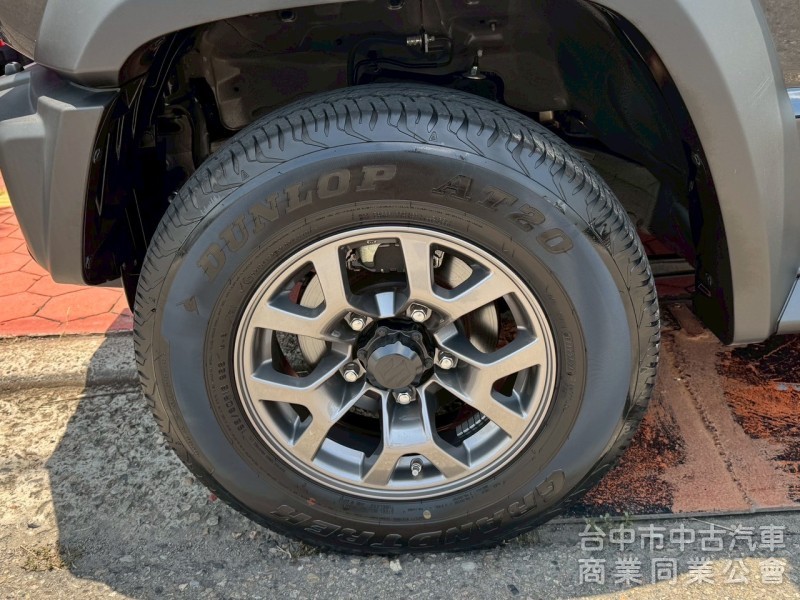 2024 Jimny 1.5 跑七千