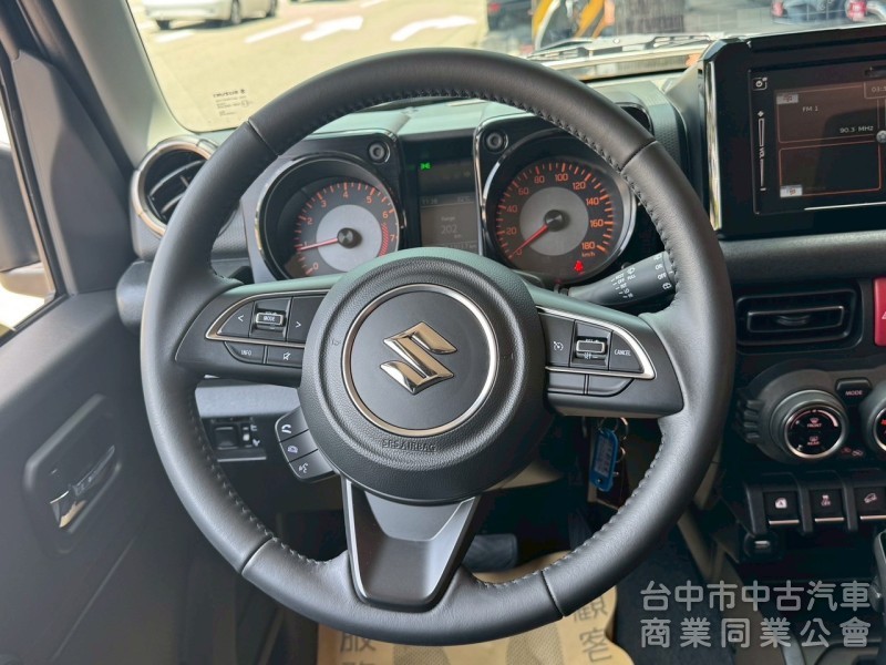 2024 Jimny 1.5 跑七千
