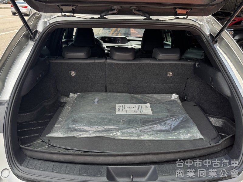 2019 UX200 跑四萬多公里