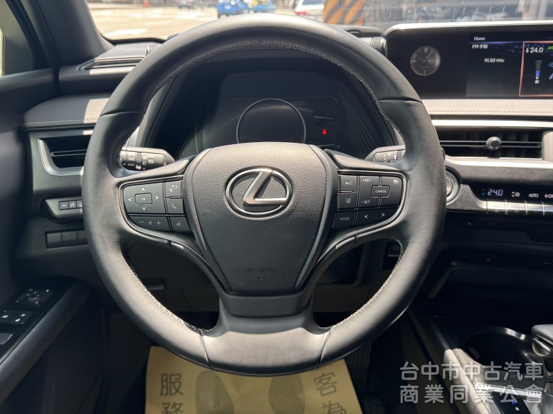 2019 UX200 跑四萬多公里