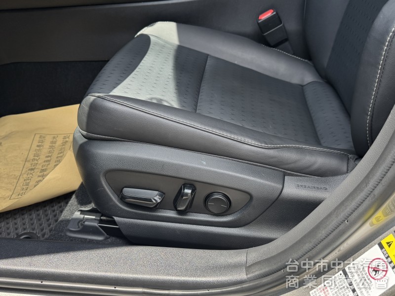2019 UX200 跑四萬多公里