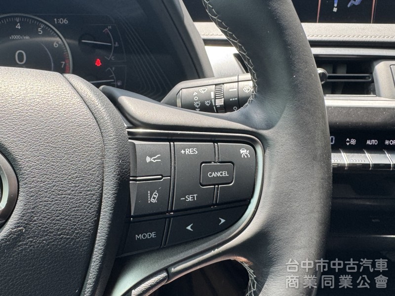 2019 UX200 跑四萬多公里