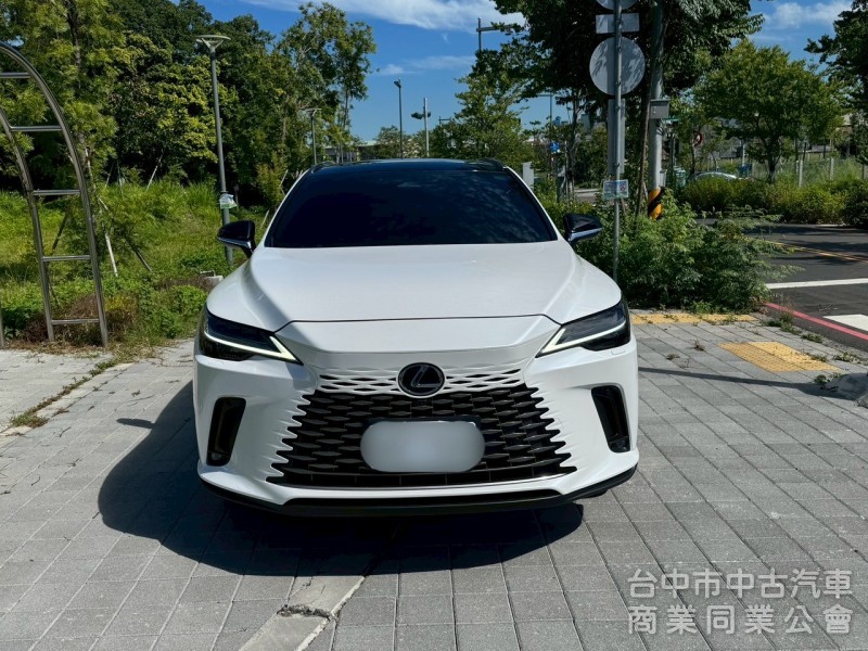 2023 RX350h 油電 跑一萬多