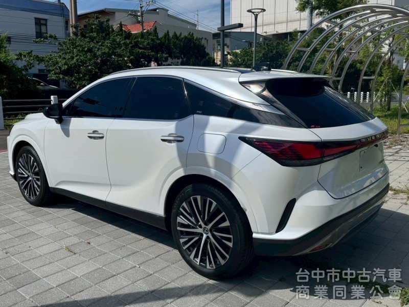 2023 RX350h 油電 跑一萬多