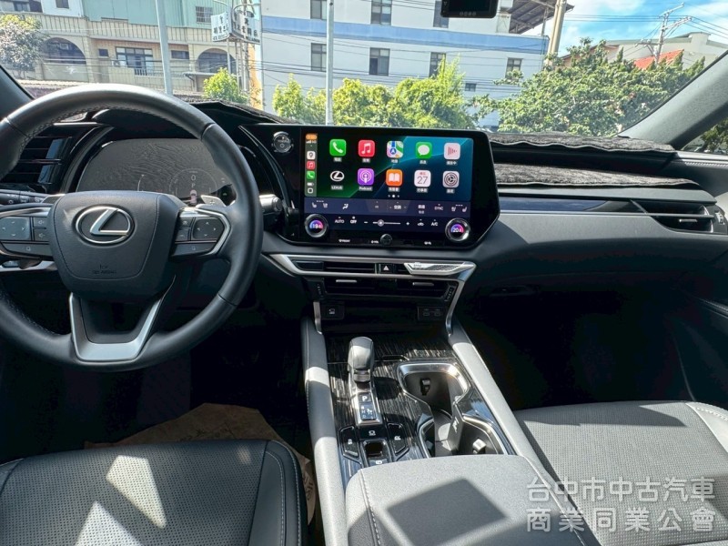 2023 RX350h 油電 跑一萬多