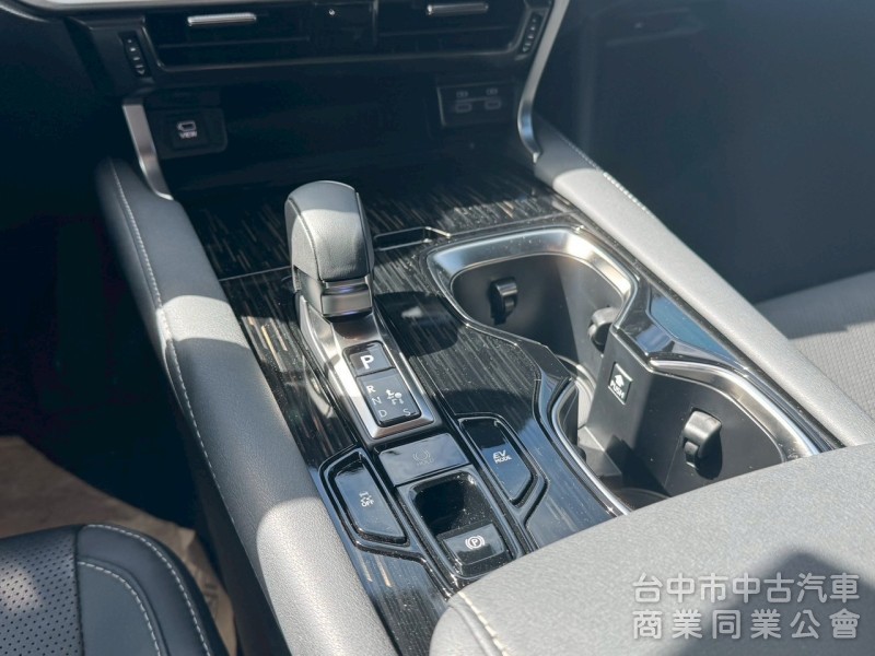 2023 RX350h 油電 跑一萬多