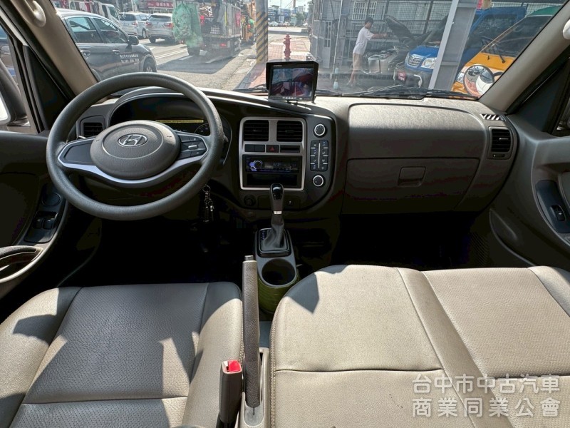 2022 雙廂小霸王 自排 跑三萬多公里