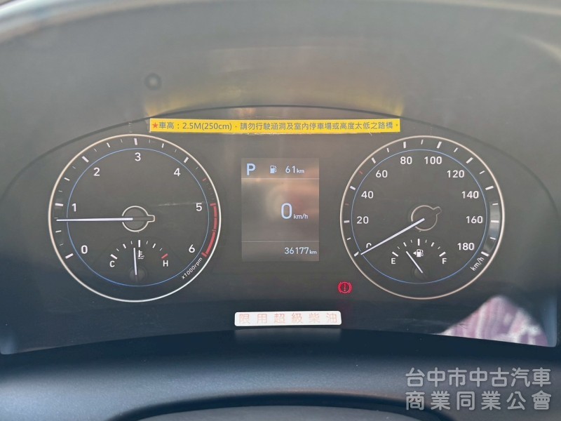 2022 雙廂小霸王 自排 跑三萬多公里