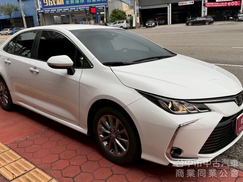 2023 Altis 1.8豪華 跑七萬多公里