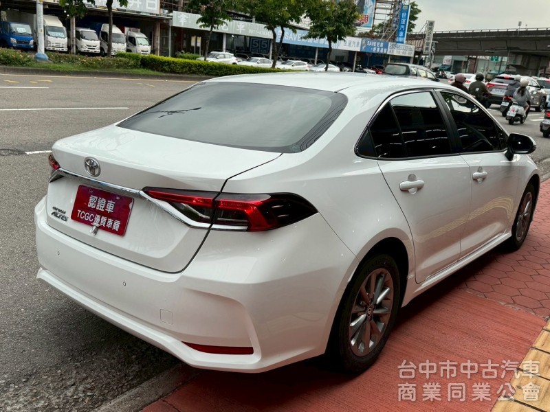 2023 Altis 1.8豪華 跑七萬多公里