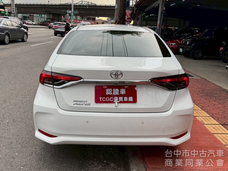 2023 Altis 1.8豪華 跑七萬多公里