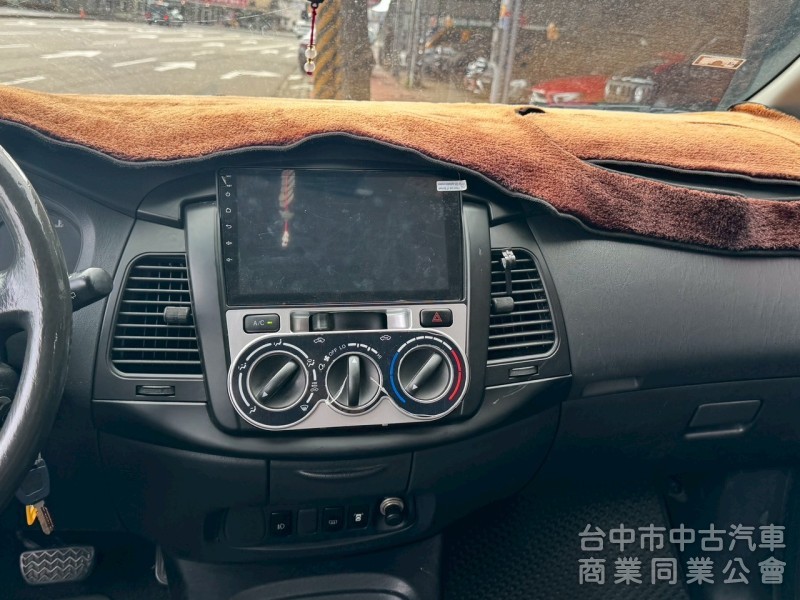 2012 Innova 2.0 E 跑十二萬多公里
