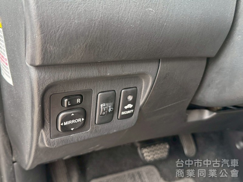 2012 Innova 2.0 E 跑十二萬多公里