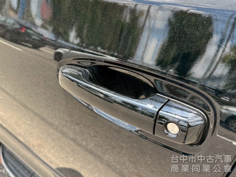 2023 Land Cruiser Prado