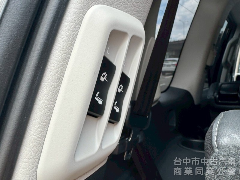2023 Land Cruiser Prado