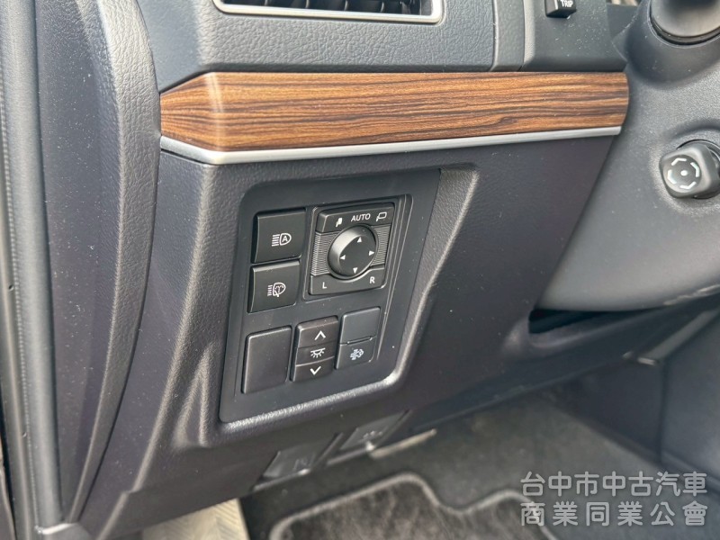 2023 Land Cruiser Prado