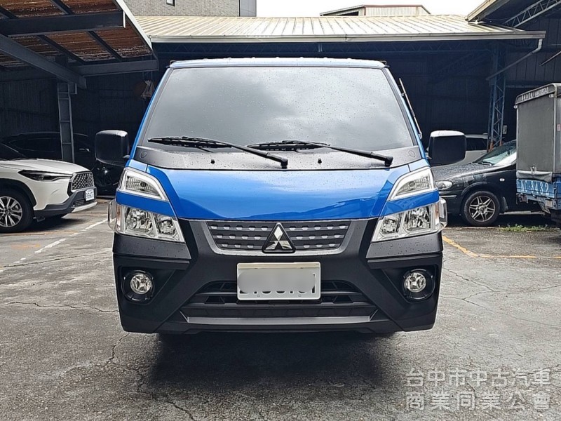 2022 得利卡貨車 跑八萬