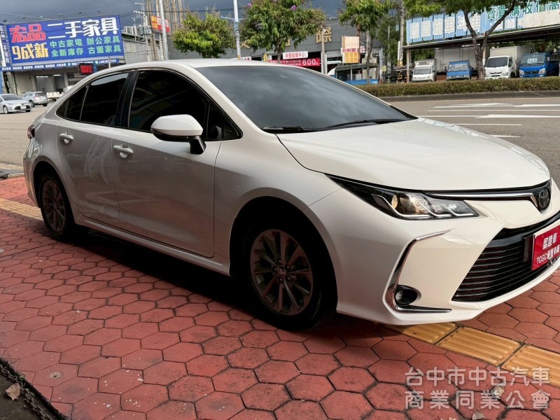 2023 Altis 豪華 跑七萬