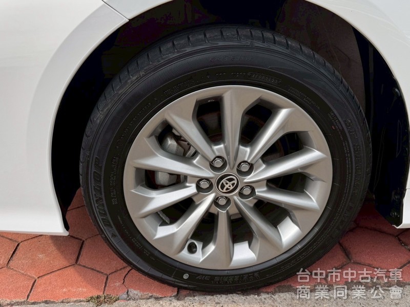 2023 Altis 豪華 跑七萬