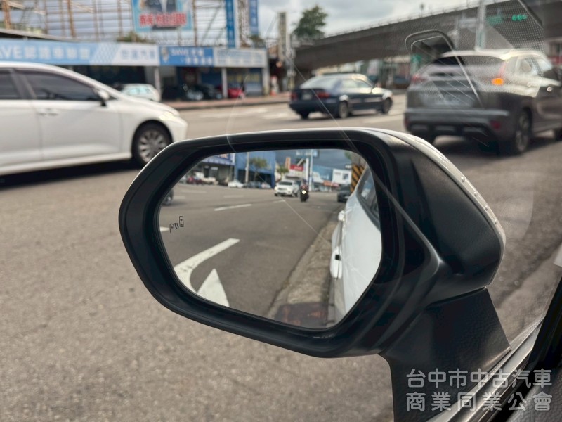 2023 Altis 豪華 跑七萬