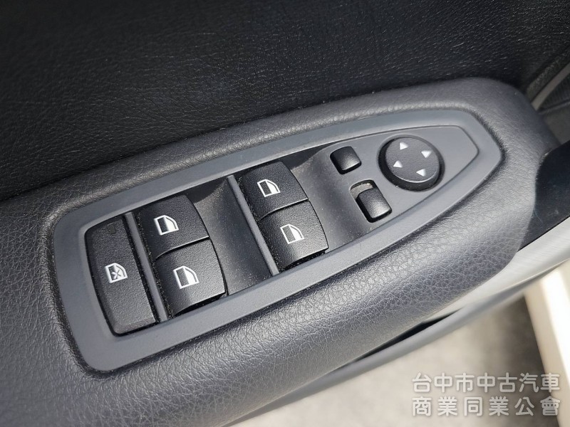 2012 BMW 116i 總代理 跑六萬