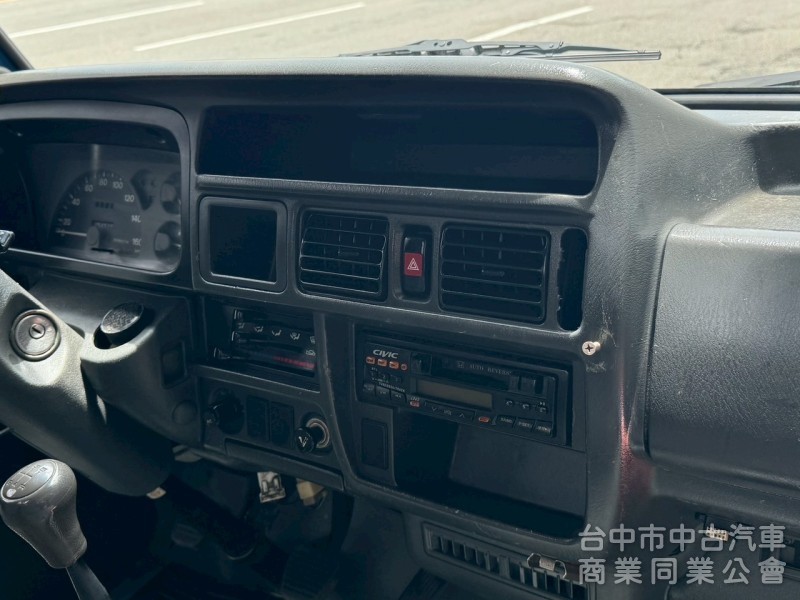2004 福特載卡多