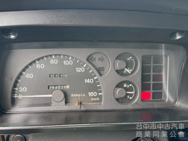 2004 福特載卡多