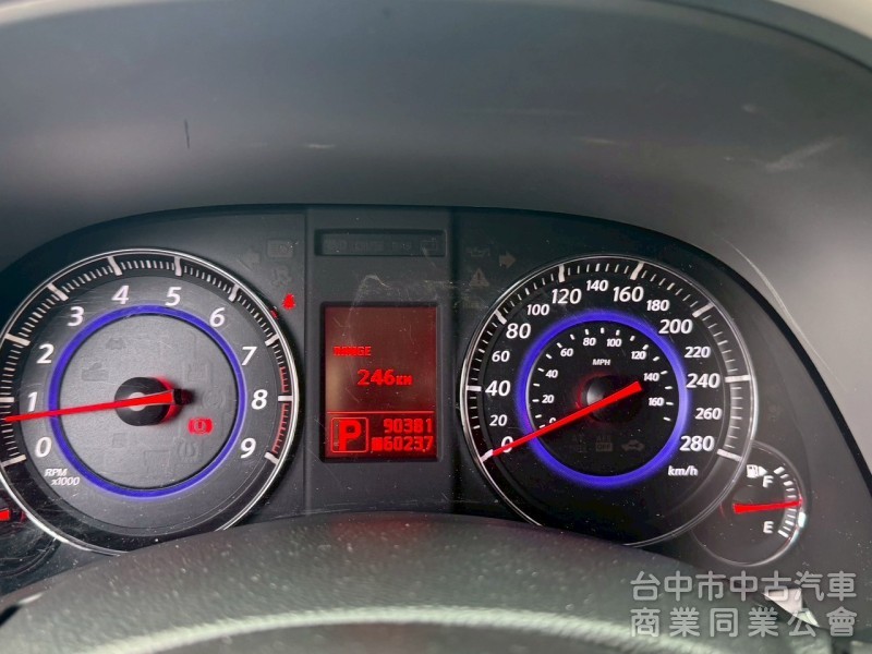 2010 FX35 跑九萬多公里