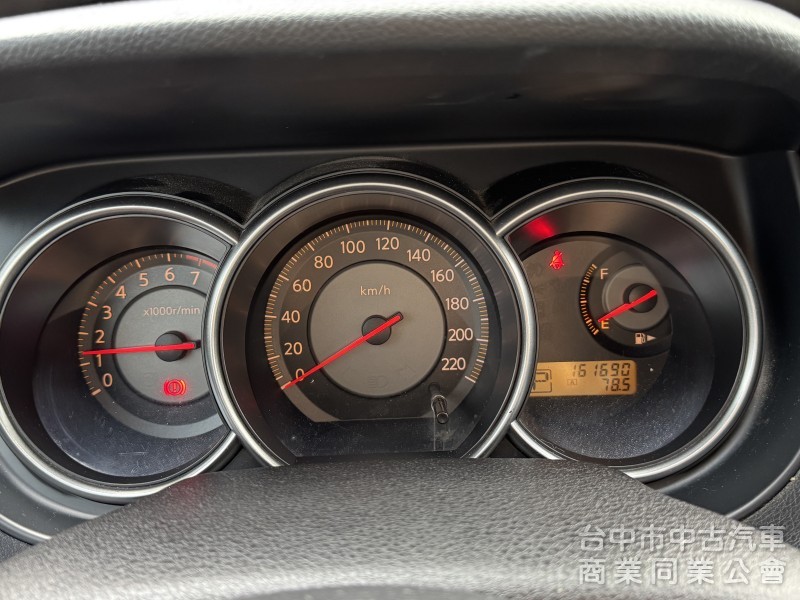 2010 Tiida 五門