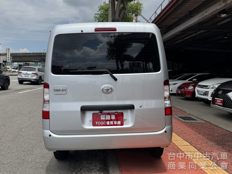 2024 Town Ace Van 跑一萬多公里