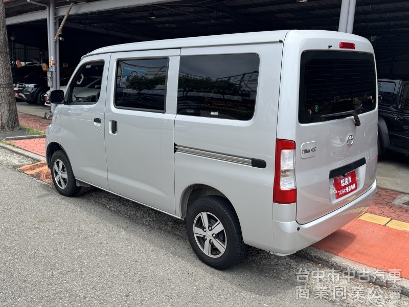 2024 Town Ace Van 跑一萬多公里