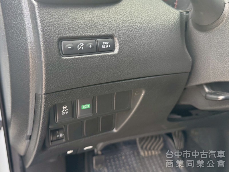 2018 X-Trail 玩美影音版 跑六萬