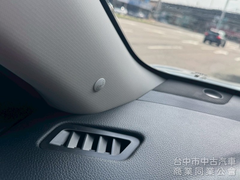 2018 X-Trail 玩美影音版 跑六萬