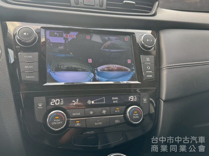 2018 X-Trail 玩美影音版 跑六萬