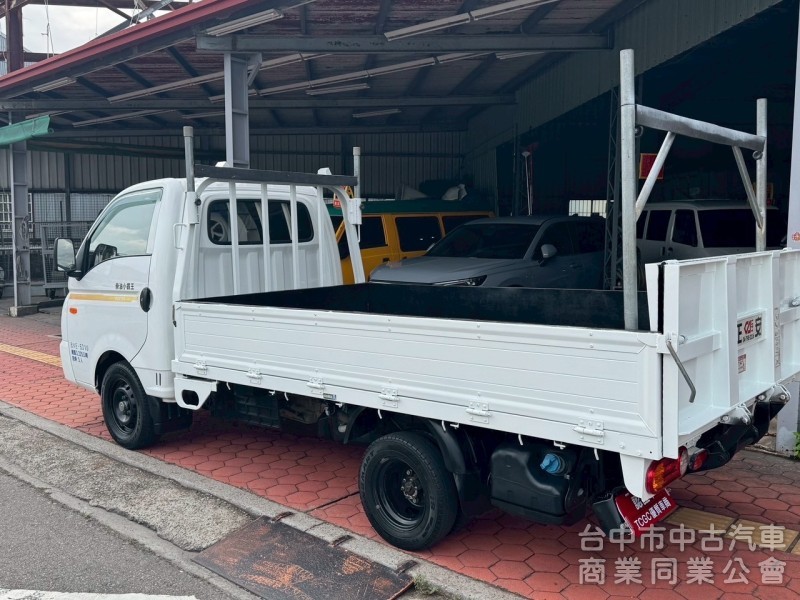 2021 小霸王 自排 標準 跑13萬多公里