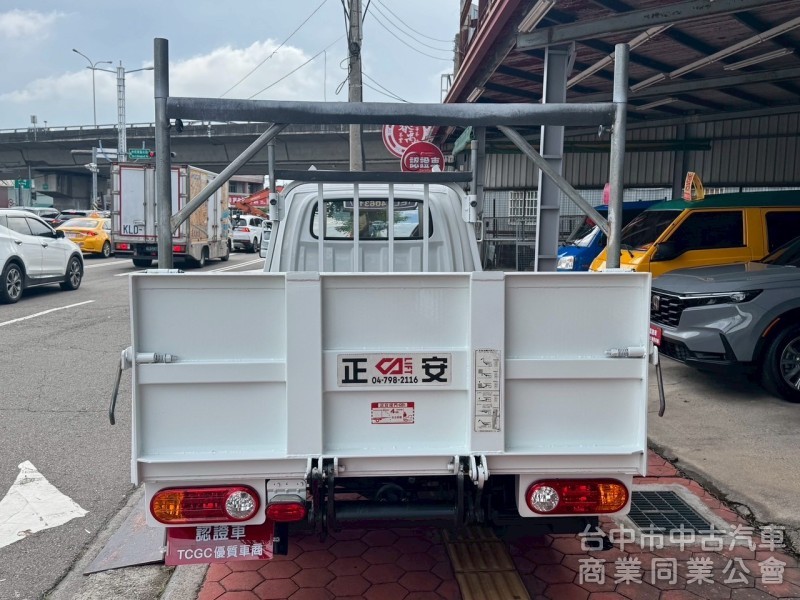 2021 小霸王 自排 標準 跑13萬多公里