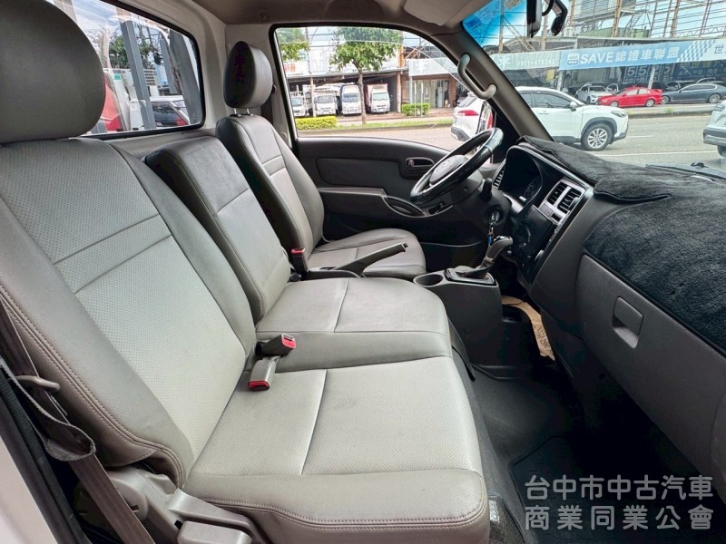 2021 小霸王 自排 標準 跑13萬多公里