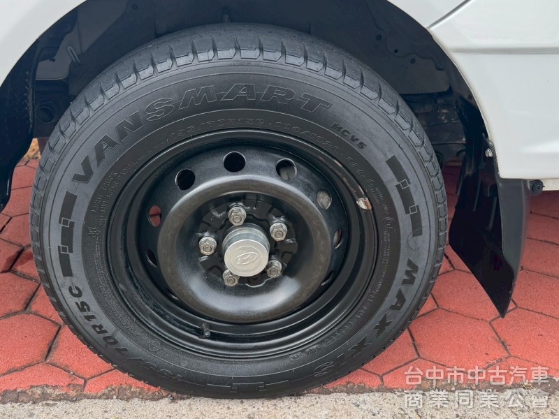 2021 小霸王 自排 標準 跑13萬多公里