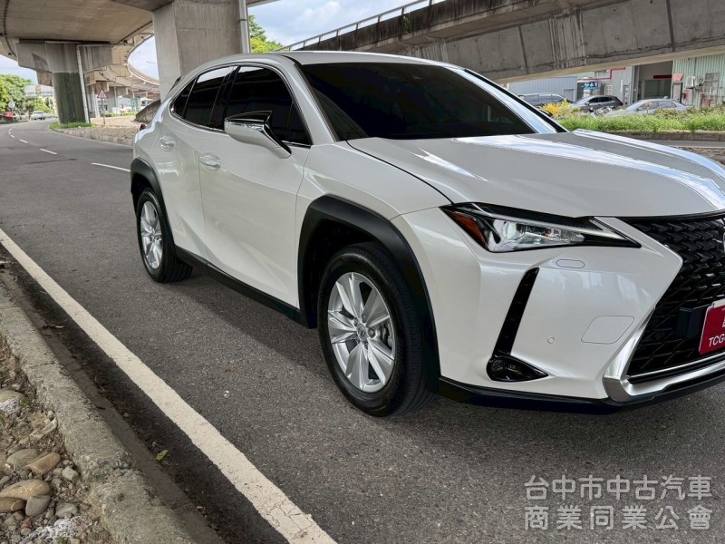 2019 UX200 跑四萬多公里