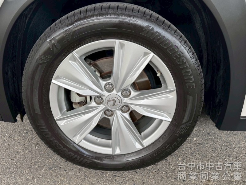 2019 UX200 跑四萬多公里