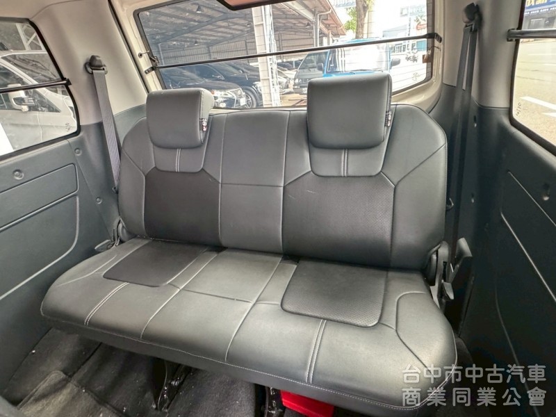 2023 A180 八人 自排 跑九千多公里