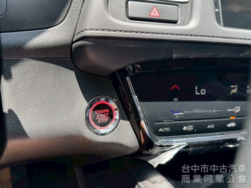 2019 HRV 1.8S 跑七萬多公里