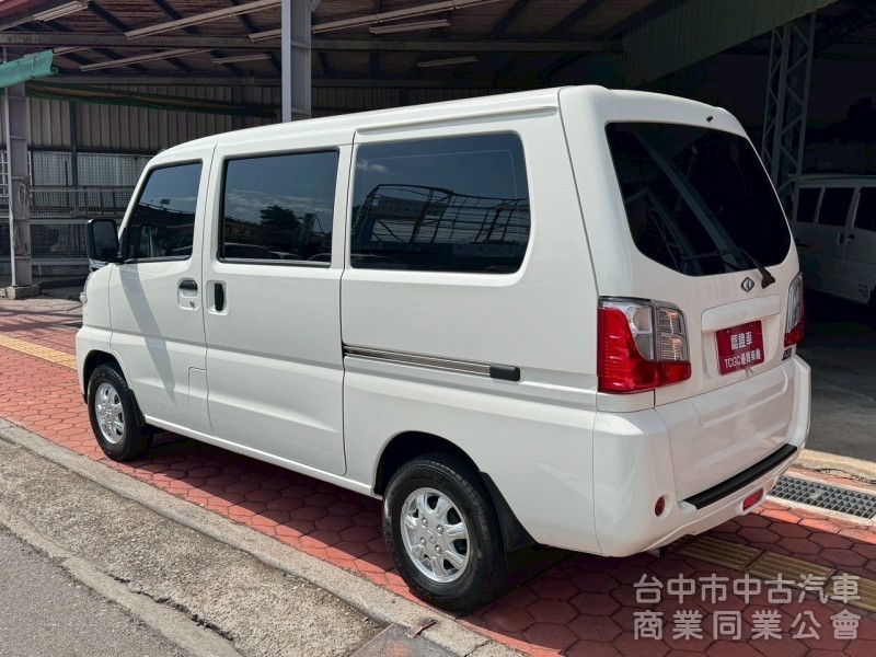 2023 A180 自排 跑九千多公里